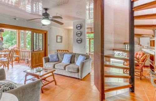 Las Olas Beach Community Maison | Belle maison avec vue sur le jardin et la piscine, piscine privée, espace barbecue et jardins