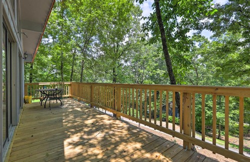 Pine Mountain Valley Villa | Beautiful Home with Mountain-View Deck and Smart TV