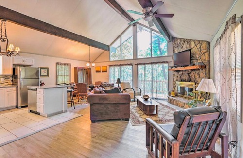 Pine Mountain Valley Villa | Beautiful Home with Mountain-View Deck and Smart TV