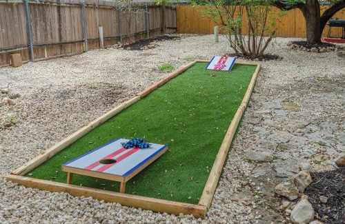 North San Antonio - SAT Maison | Beautiful Home With Pool, Games & Covered Patio