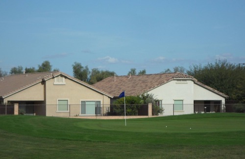 Villages At Queen Creek Maison | Belle maison avec piscine chauffée / Spa sur terrain de golf