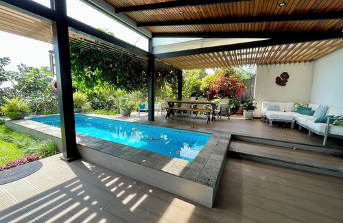 Heredia Maison | Beautiful house with pool in Heredia, ideal for families and long stays.