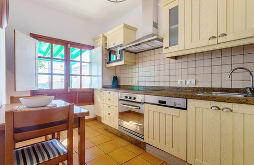 Playa Honda Maison | Belle maison directement sur la plage avec grand patio, jardin, vue sur l'océan et Wi-Fi