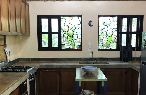 Cabuya Maison | Beautiful House Close to Beach and Local Spots. Major State Parks Near by