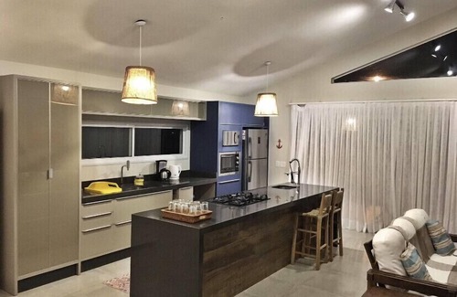 Praia do Rosa Maison | Beautiful House High Standard Closed Condominium Beira da Lagoa