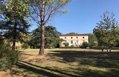 Balma Maison | Belle demeure au sein d'un grand parc arboré, avec piscine. Calme garanti !