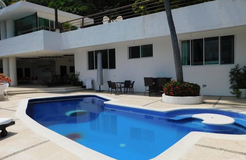 Las Brisas Maison | Belle maison à Las Brisas avec une double terrasse et vue sur l'océan.