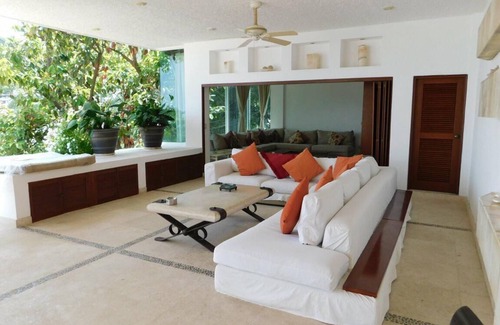 Las Brisas Maison | Belle maison à Las Brisas avec une double terrasse et vue sur l'océan.