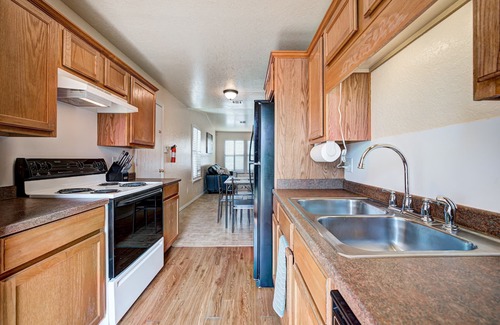 Wheatland Maison | Belle maison dans un quartier calme juste à côté de la I-40.