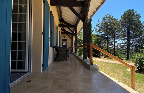 Le Bugue Maison | Beautiful house in the heart of the Périgord Noir 4 km from Le Bugue. Sleeps 4