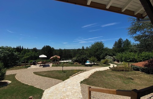 Le Bugue Maison | Beautiful house in the heart of the Périgord Noir 4 km from Le Bugue. Sleeps 4