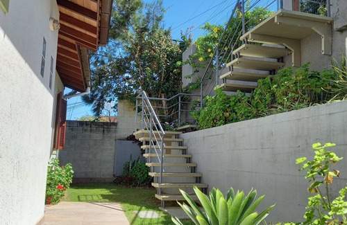 Campeche Norte Maison | Belle maison, grand jardin, coucher de soleil et vue sur les collines, télévision par câble, wifi - 6 personnes