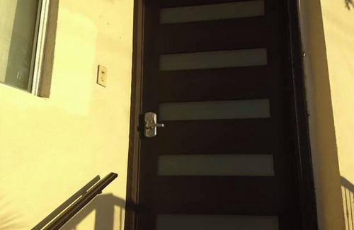 Tijuana Maison | Beautiful House on 2nd Floor (Close to the airport!)