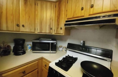 Croghan Cottage | Beautiful house on the lake with a boat launch.