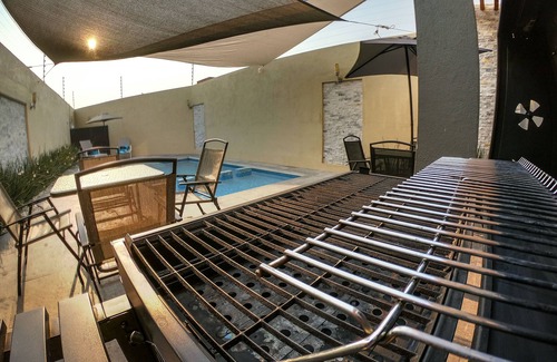 Centro Maison | Beautiful house w heated private pool/ downtown