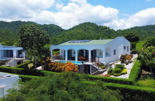 Jama Maison | Beautiful house with private pool in Jama Campay with ocean view