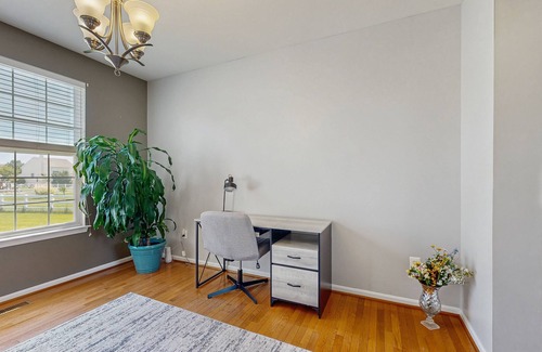 Millsboro Maison | Beautiful house with shared pool, gym, and tennis courts - near beaches