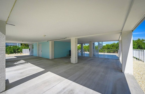 Breezeswept Beach Estates Maison | Beautiful House with pool in the amazing Florida Keys.