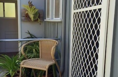 Berrara Cottage | Juste en face de la magnifique plage de Kirbys!