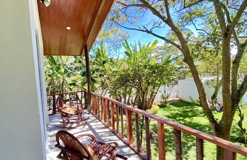 San Pablo La Laguna Appartement | Lakefront Treehouse Mayalan