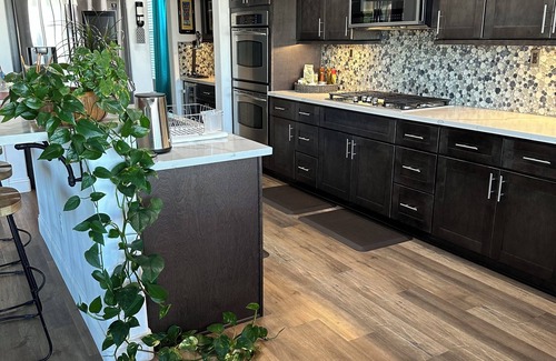 Lake Elsinore Maison | Beautiful lake and mtn views and close to Temecula wineries.