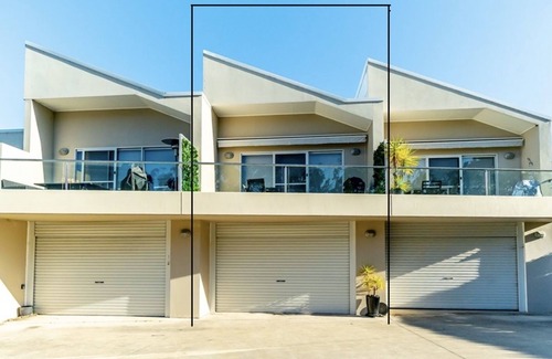 Cudmirrah Maison | Beautiful lake side living