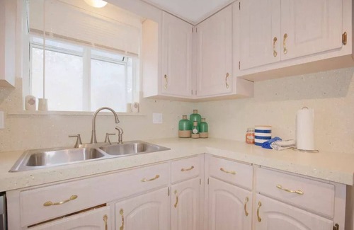 Lee's Summit Maison | Beautiful Lake View! Spacious3/2 Monthly Special!