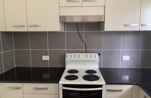 Lake Haven Maison | Beautiful Lake view cottage. Newly renovated. A few steps from lake