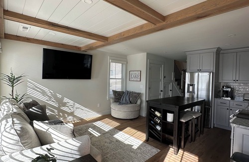 Laconia Maison | Beautiful Lake Winnipesaukee w/ Dock!