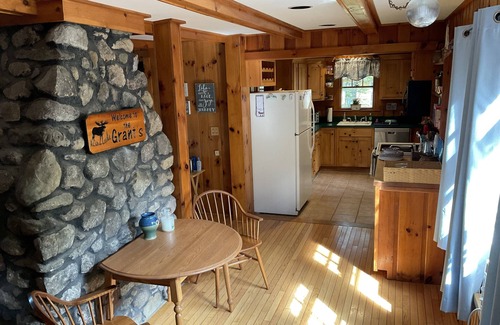 Windham Maison | Beautiful Lakefront Family Compound With Dock And Moorings: Des couchers de soleil impressionnants!