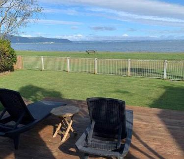 Hannahs Bay Maison | Beautiful Lakefront Location