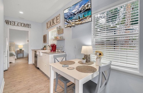 Clermont Cottage | Belle, nouvelle vue sur le lac 1 chambre / 1 salle de bain