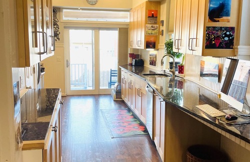 Columbia Heights Maison | Belle grande maison de 5 chambres à coucher 3. 5 dans un excellent emplacement.