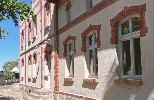 Uecker-Randow Appartement | Beautiful large apartment in Kaiserhof Schwennenz with large plot of land