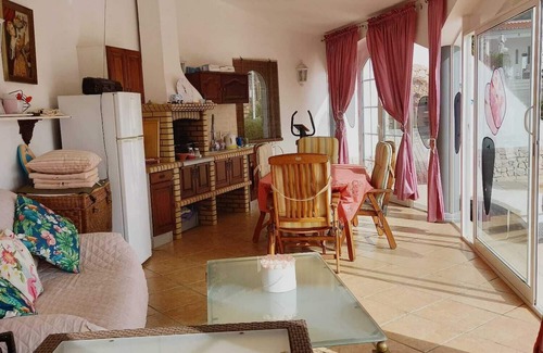 Pechao Appartement | Belle +grande villa climatisée, grande piscine privée, jardin, vues vers la côte