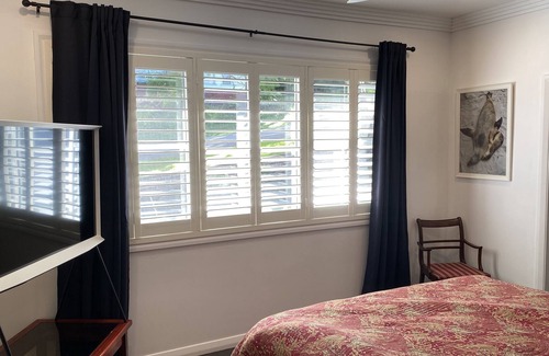 Charlestown Maison | Beautiful, leafy 3 bed/3 bath Newcastle home with pool