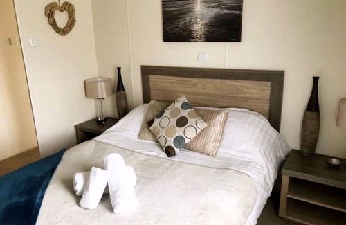 Warkworth Cabine | Beautiful lodge with hot tub in the heart of the Northumberland countryside