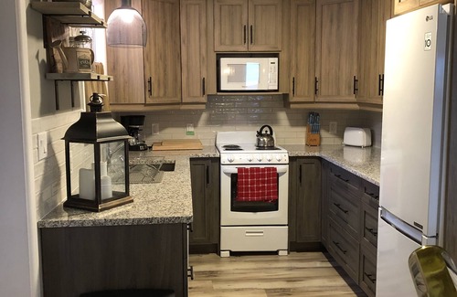 Sarnia Maison | Beautiful Luxurious Lake front retreat