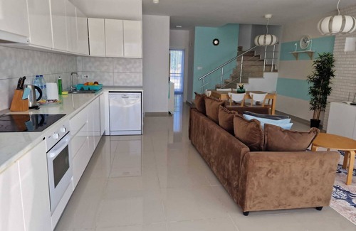 Gastria Maison | Beautiful luxurious villa by the beach in high-end complex Caesar Beach