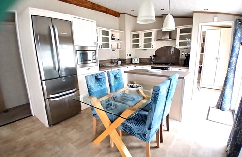 Skegness Cabine | Beautiful Luxury 2 Bedroom Lodge at Southview Holiday Park, Skegness