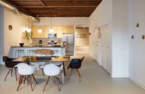West Loop Appartement | Beautiful Luxury Loft in Fulton Market, Sleeps 12