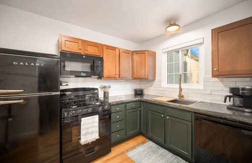 Blenman-Elm Maison | Beautiful mid century 2-bedroom house in central Tucson with AC and WiFi