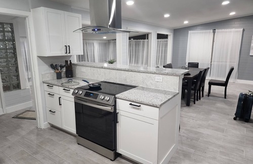 Maitland Maison | Beautiful Mid Term Home in the Elegance of Winter Park!