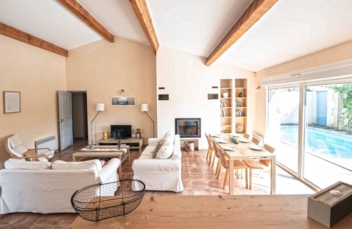Durban-Corbieres Maison | Belle villa moderne, jardins, terrasses et piscine