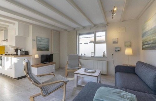 Sint Maartenszee Maison | Beautiful, modernly furnished bungalow at walking distance from the beach.