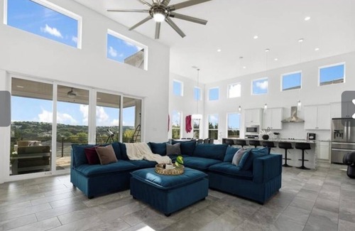 Highland Lake Estates Maison | Beautiful modern comfortable serene lake access property
