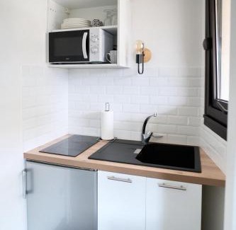 Levallois-Perret Appartement | Beautiful modern fully furnished studio