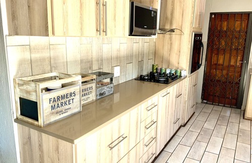 Marloth Park Maison | Beautiful modern home in the African bush, next to the Kruger National Park.