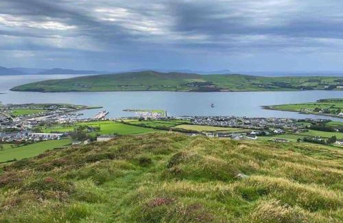 Dingle Maison | Beautiful Modern Home In Dingle 5 min walk to town