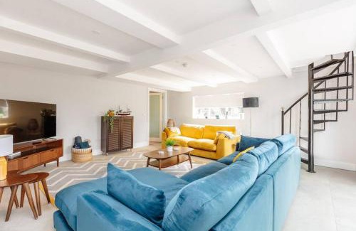 Dingle Maison | Beautiful Modern Home In Dingle 5 min walk to town